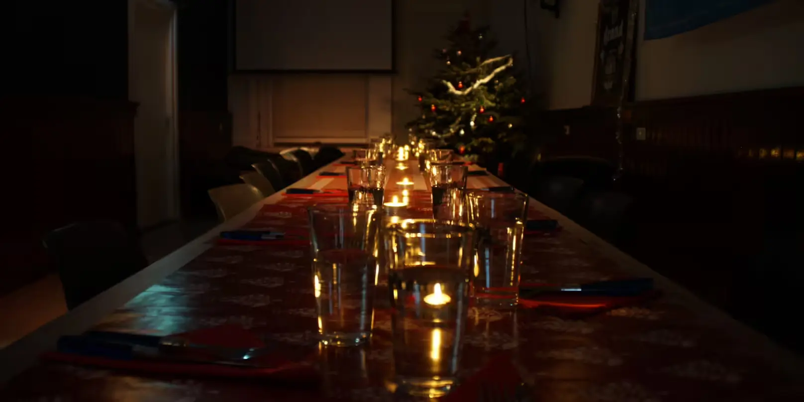 HOST Christmass dinner